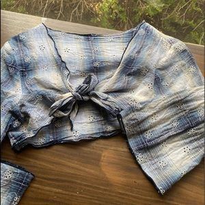 long sleeve crop top